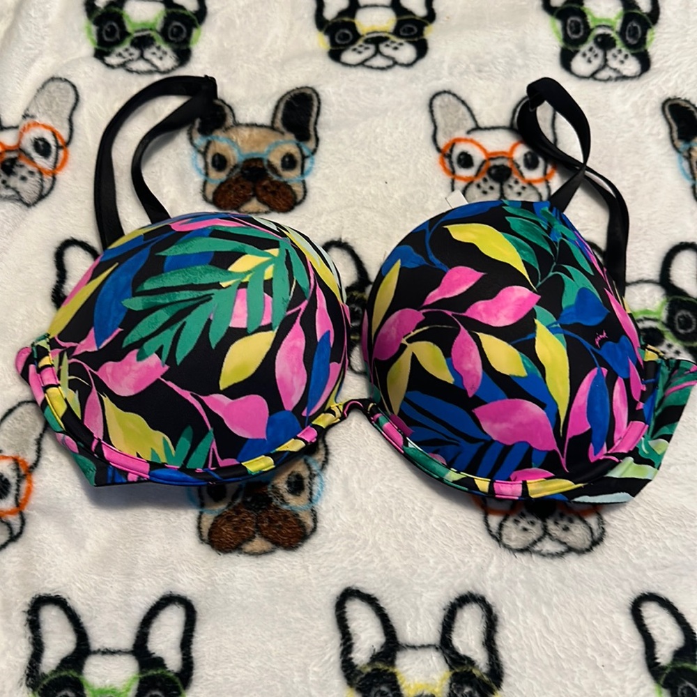 Victoria’s Secret pink, push-up bra, floral